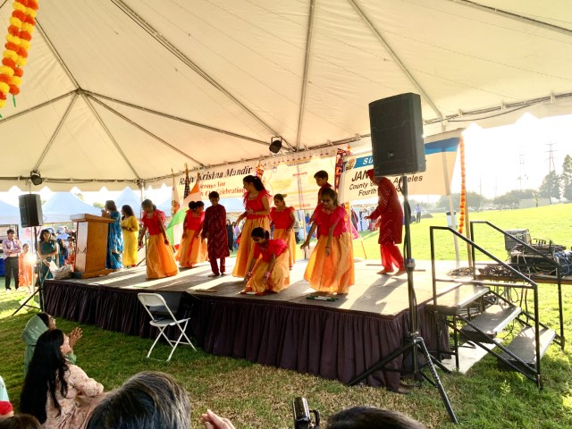 Large Group Dance (Small)